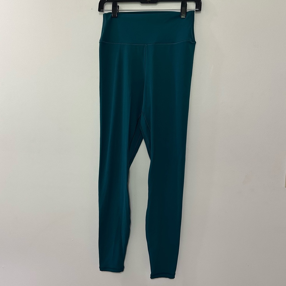 Sunzel‎ Women’s Green Leggings With Matching Bra Set Size Medium